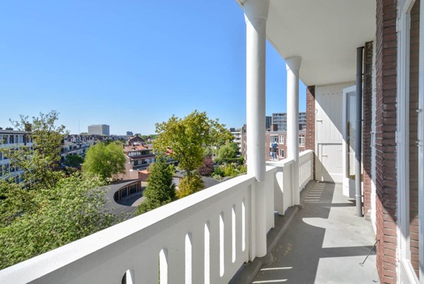 Volendamlaan 62, Den Haag